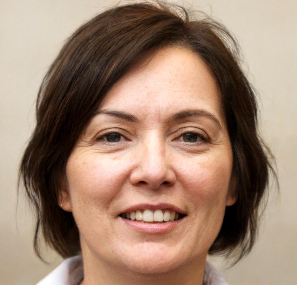 Portrait of Freya Santorini, Financial Consultant